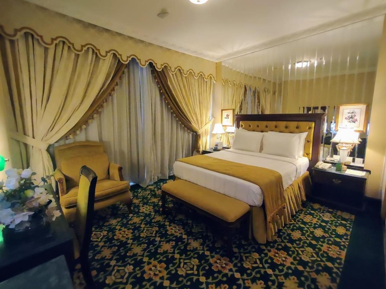 فندق المنزل الخبر المظهر الخارجي الصورة A bedroom at the hotel